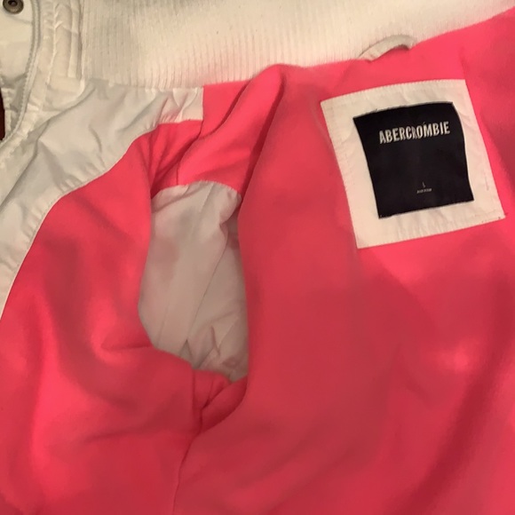 Abercrombie white ski coat - Picture 10 of 15